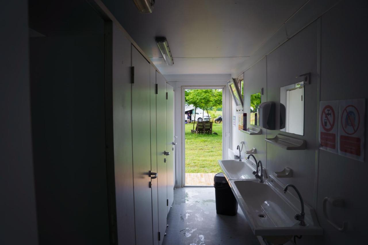 Camping @ Nogometni Golf Ljubljana Hotel Luaran gambar